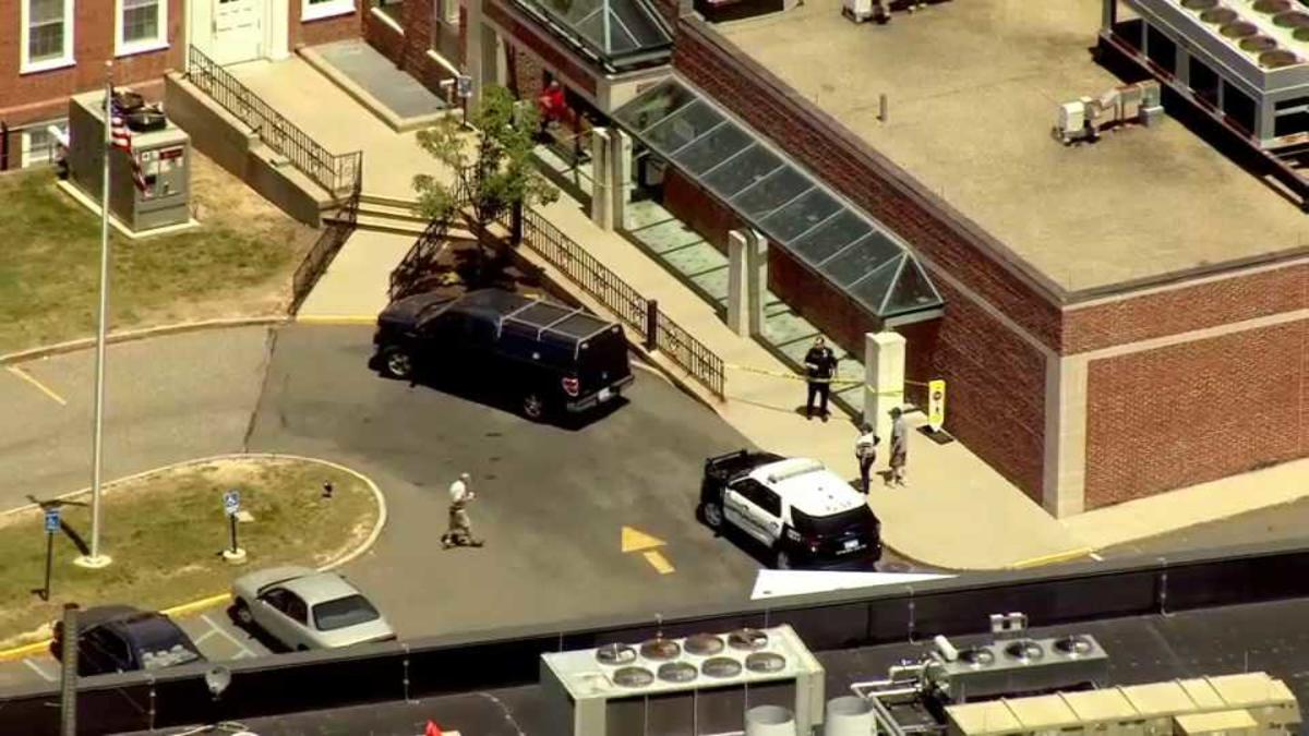 Nurse Seriously Wounded After Being Stabbed by Patient medicalkidunya